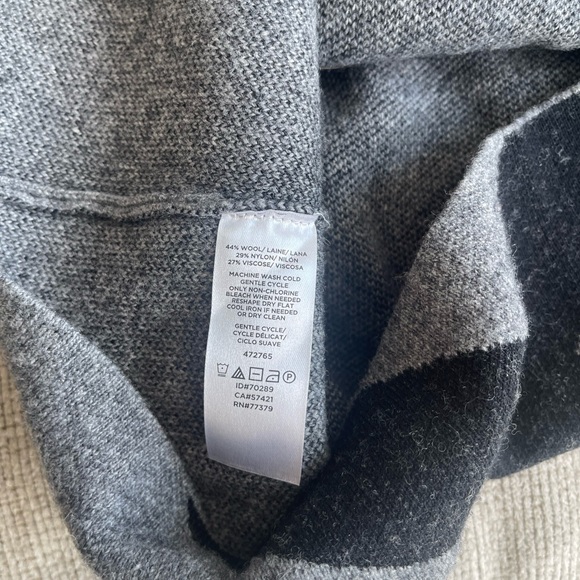 Sweater - Picture 3 of 3